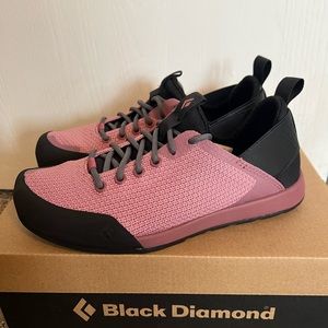 BRAND NEW black Diamond equipment session shoes